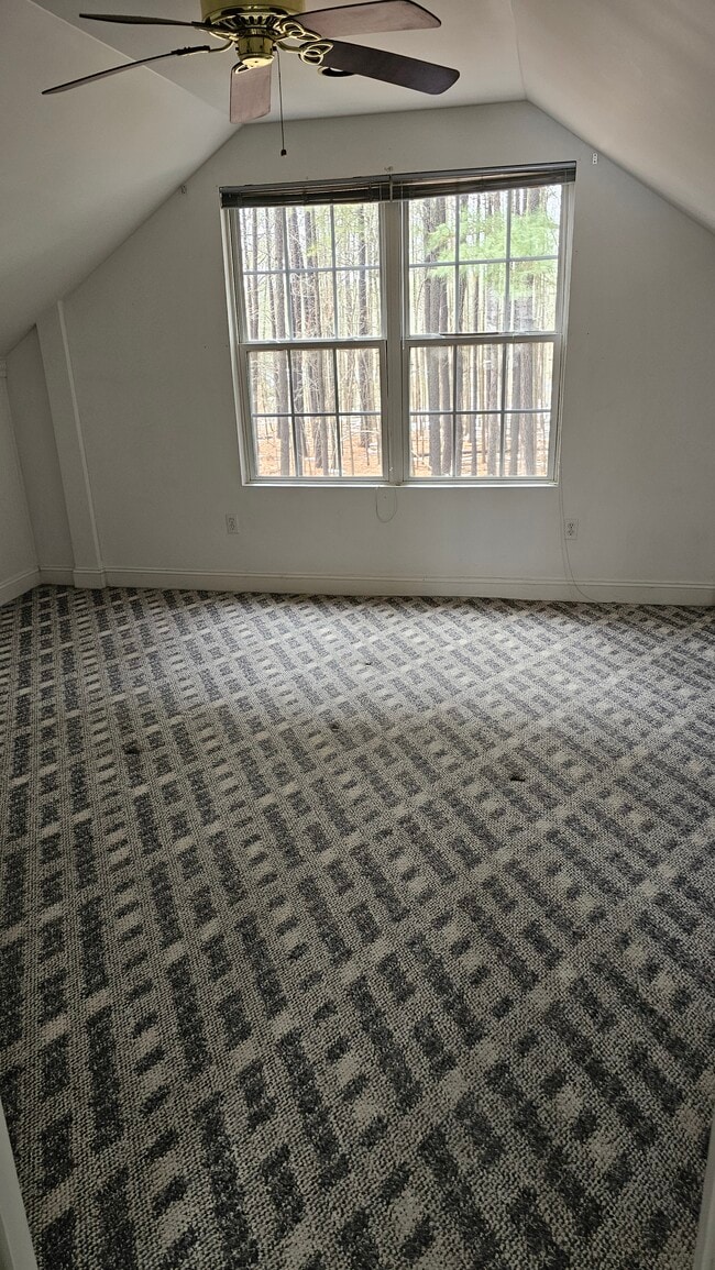 Photo - 100 Fox Run Ln Unit 100 Fox Run Apartment