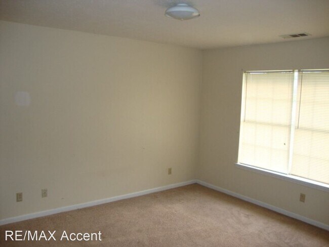 3 br, 2 bath House - 930 Piercefield