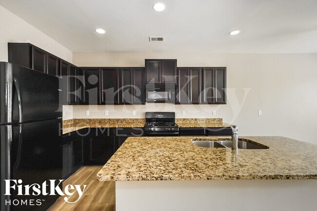 1816 Crandon Ct