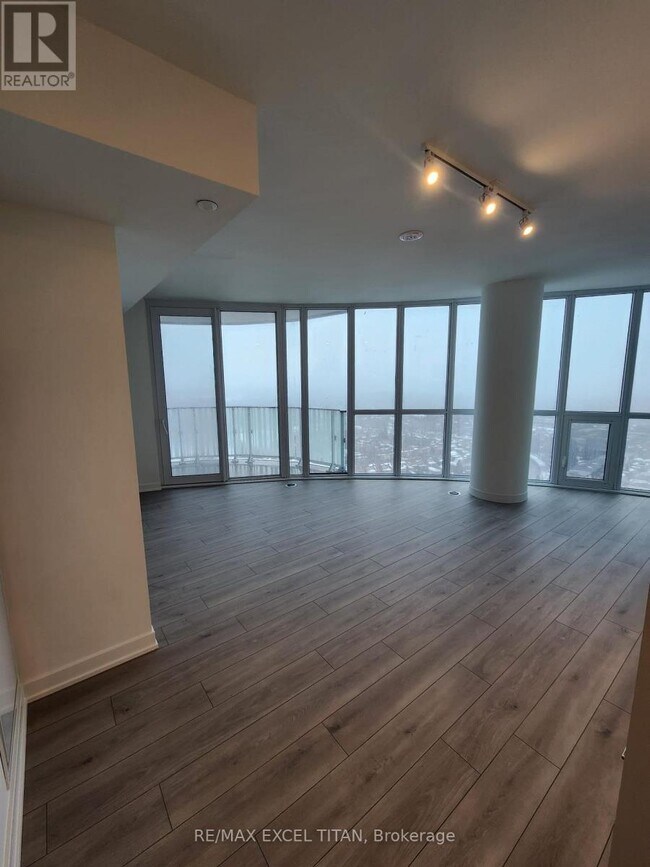 Photo - 1 Fairview Rd E Unit 1803