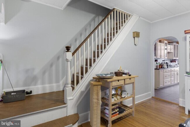 Photo - 2446 Memphis St