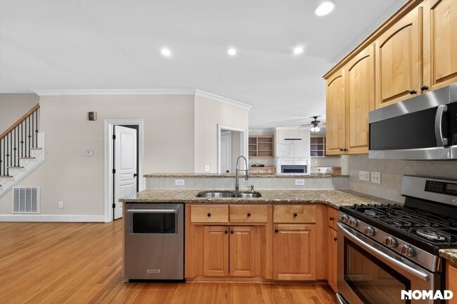 Photo - 1303 Town Side Dr