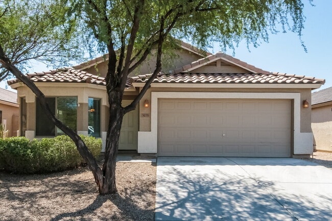 Building Photo - 3275 W Sunshine Butte Dr