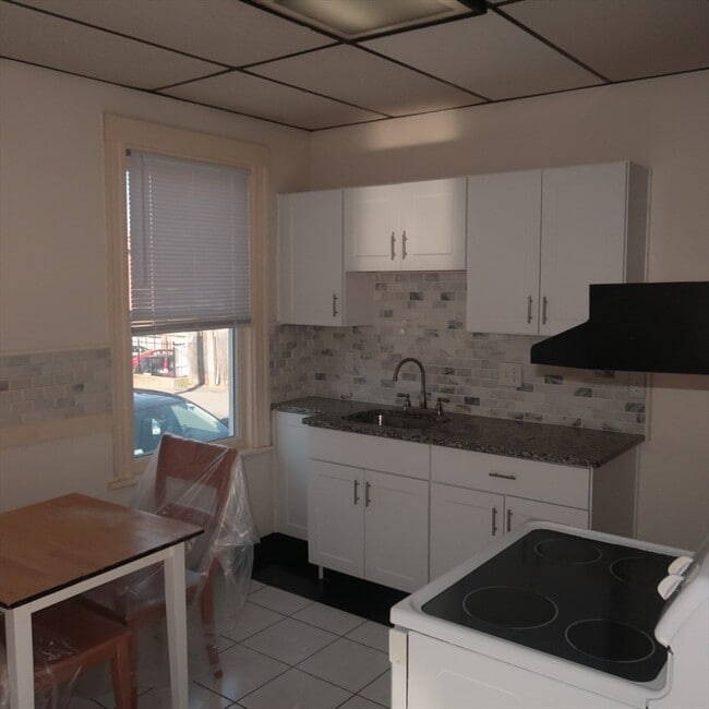Photo - 2 Meader Rd Apartment Unit 1