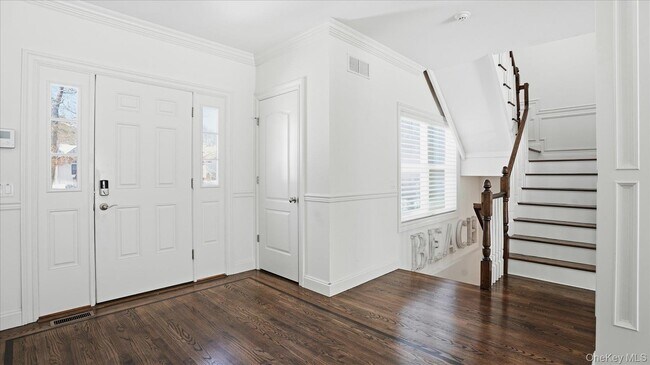 Photo - 27 Jeffrey Ln