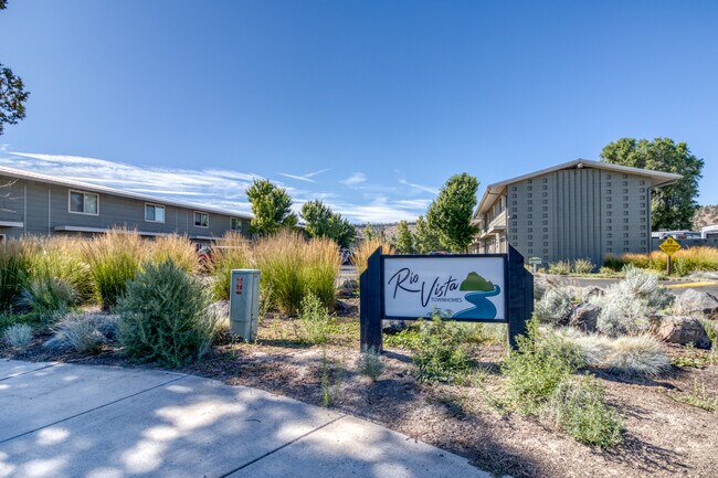 Rio Vista Apartments - Rio Vista Apartments