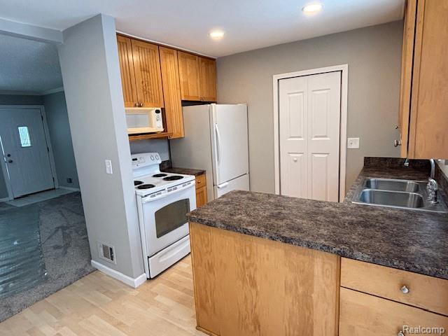 Photo - 416 E Bernhard Ave