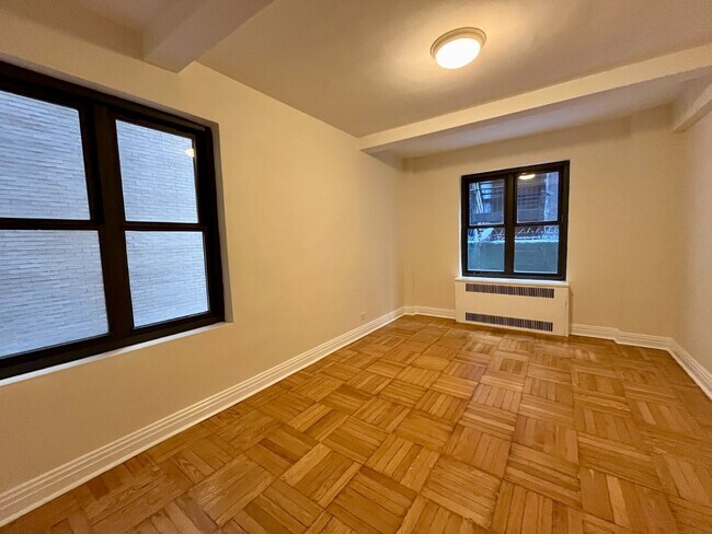 Photo - 141 E 56th St Unit 7G