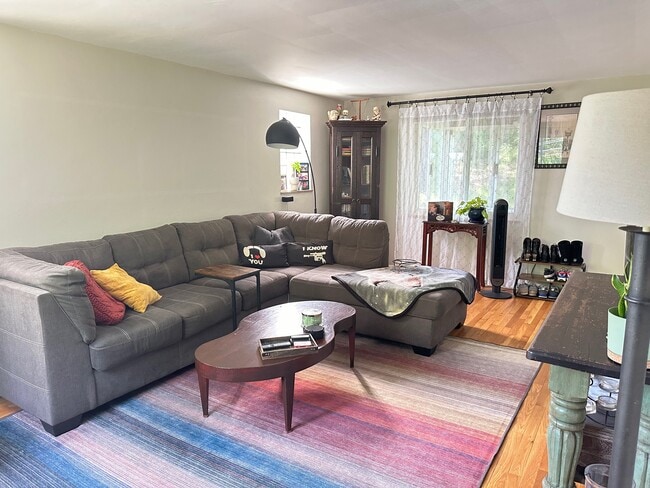 Photo - 453 Greenlee Rd
