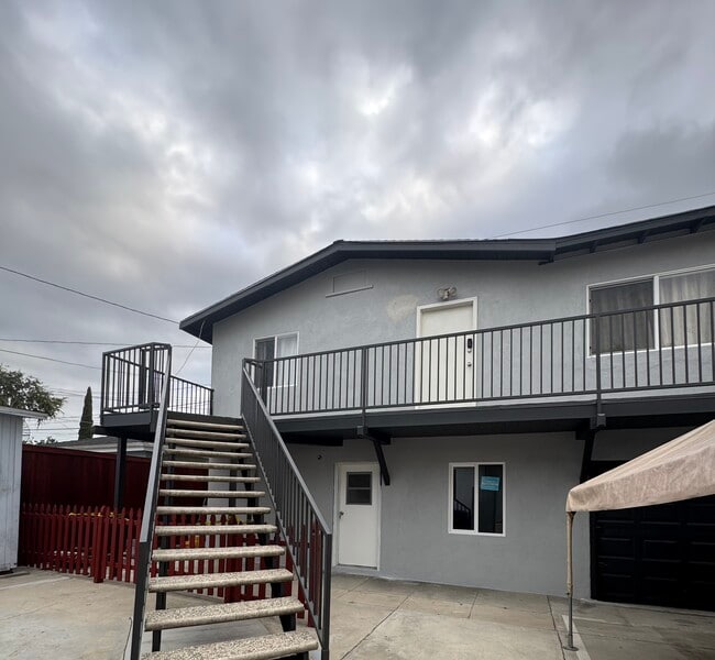 Building Photo - 4062 Liberty Blvd Unit B