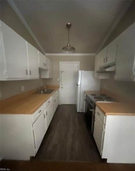 Photo - 831 Armistine Ct