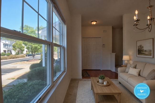 Photo - 1725 TW Alexander Dr