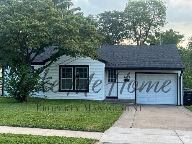 Building Photo - Adorable 2 Bedroom w/ Flex Room! Rental