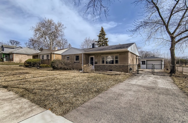 Photo - 5441 Benton Ave