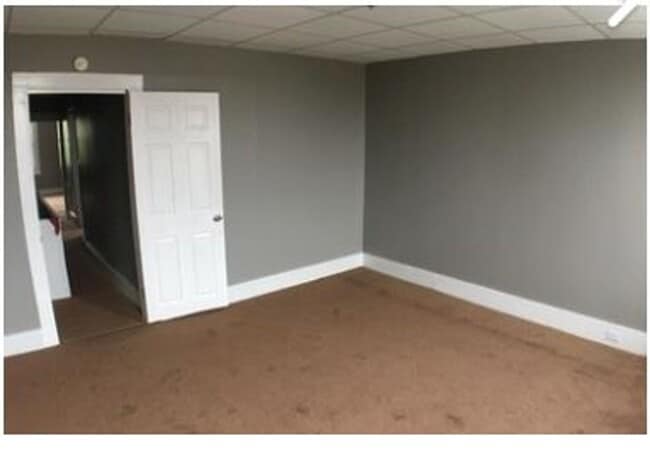 Photo - Extra large 3BR home in nice area