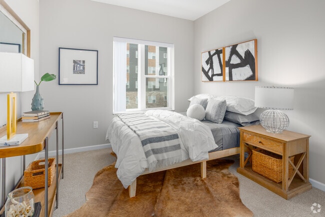 2BR, 2BA - Beam - 967SF - Second Bedroom