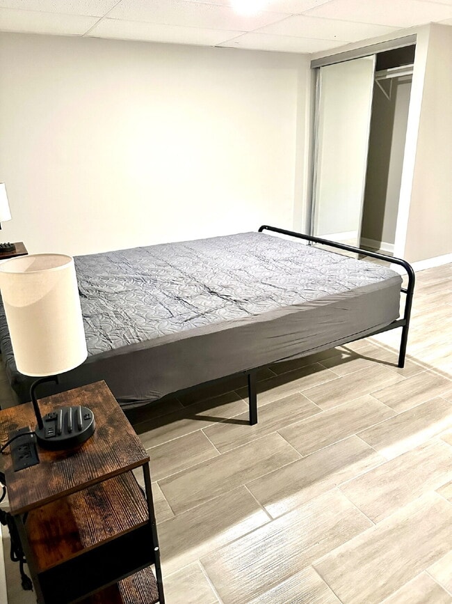 Photo - Move-In Ready Room Rental - PRIVATE BATH –... Unit ROOM 4
