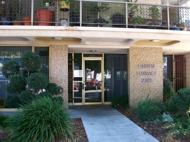 Building Photo - 2 Bed/ 2 Bath, TOP FLOOR CONDO Unit 503