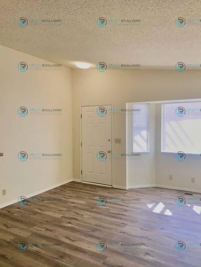 Photo - 1/2 Month Free!! 3BR/2BA Single-Story with...