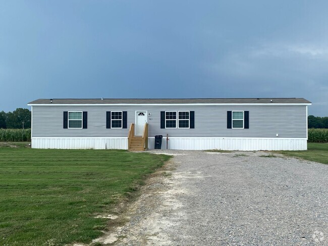 Building Photo - Rural living in Bath Rental