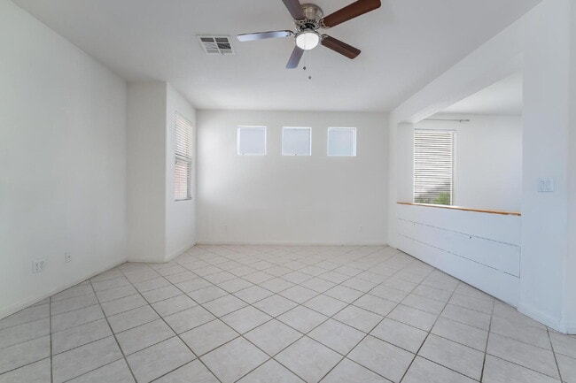 Photo - 4 bedroom, 2.5 bathroom, Summerlin Home, Low Maintenance Yard