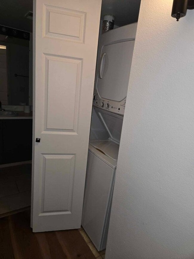 Photo - 2575 S Syracuse Way