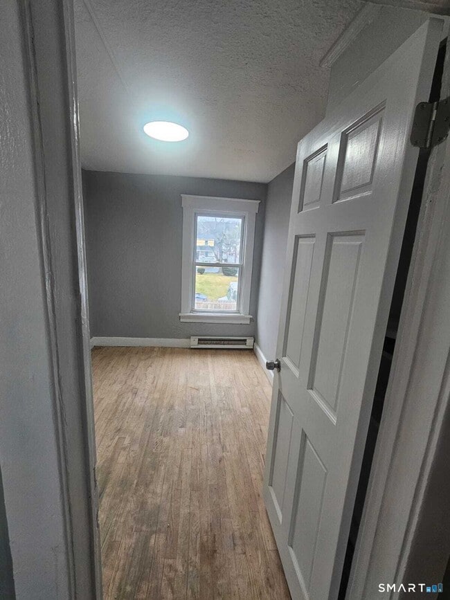 Photo - 14 Westfield St Unit 1