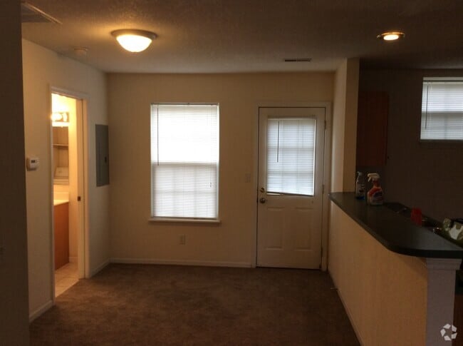 Building Photo - 4901 Kirk Hill Rd Unit 4901 Rental