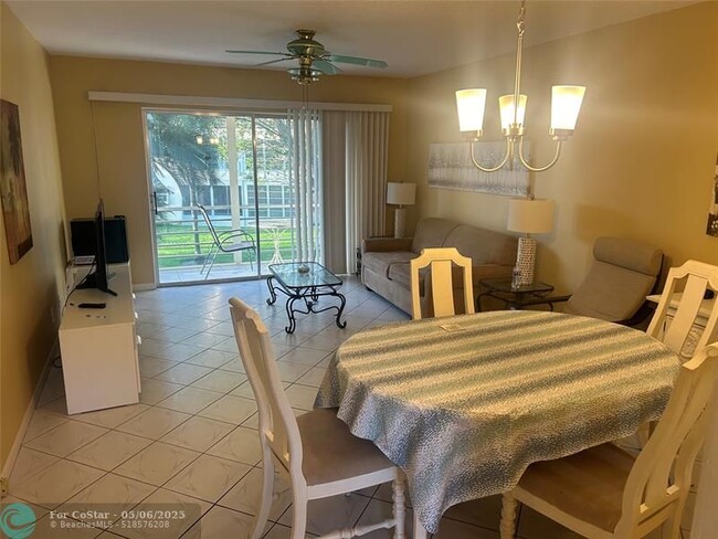 Photo - 4321 NW 16th St Unidad 202c Rental