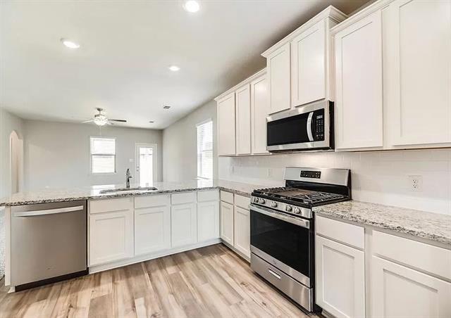 Photo - 629 Harbor Oaks Dr