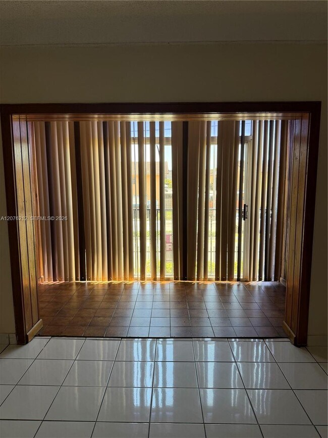 1855 W 60th St Unit 249