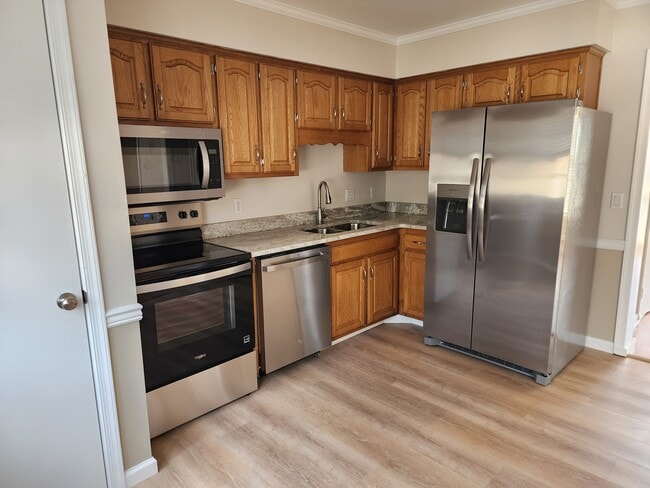 Photo - 860 Beaglin Park Dr