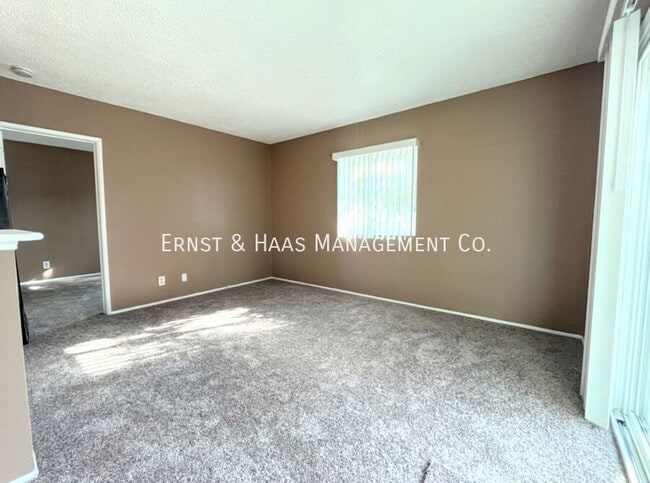 Photo - 2909 E 6th St Unit B