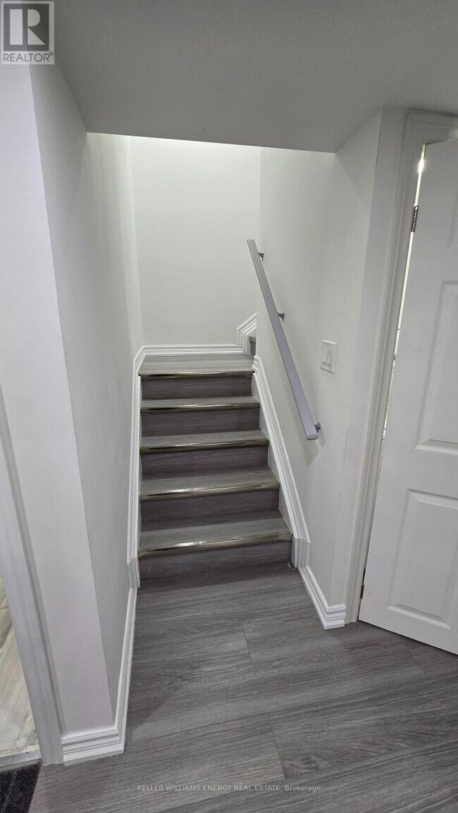 Photo - 36 Crombie St