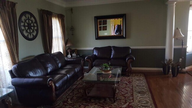 Photo - 43871 Hibiscus Dr