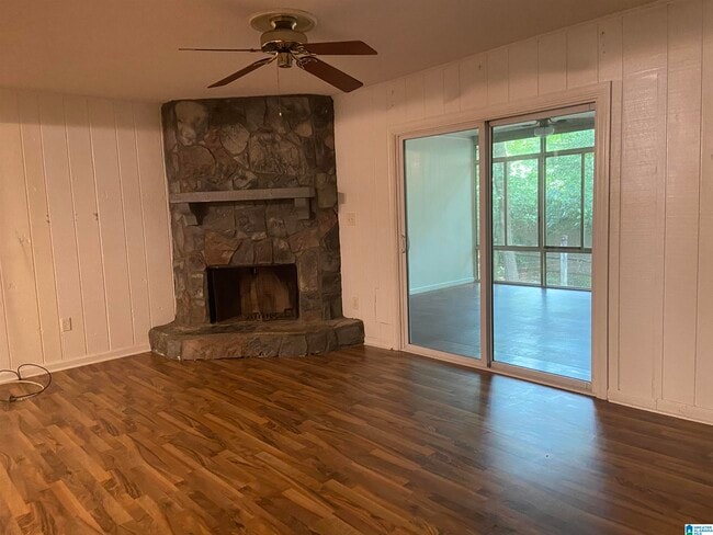 Photo - 205 Old Rocky Ridge Ln