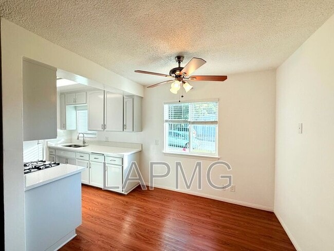 Photo - 2707 Pomeroy Ave