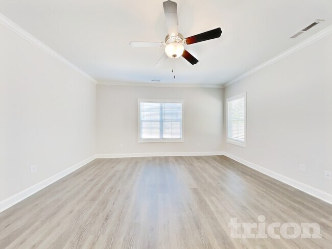 Photo - 89 D L Phillips Ln