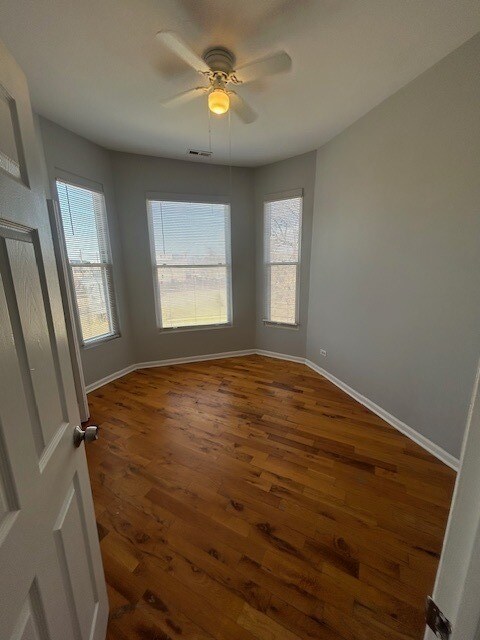 Photo - 2300 S Ridgeway Ave Unit 3N