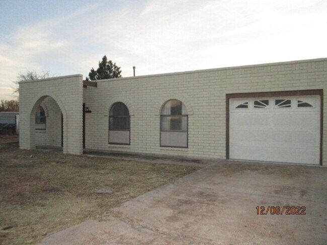 Roomy home in Sunsites/Pearce Arizona! - Roomy home in Sunsites/Pearce Arizona!