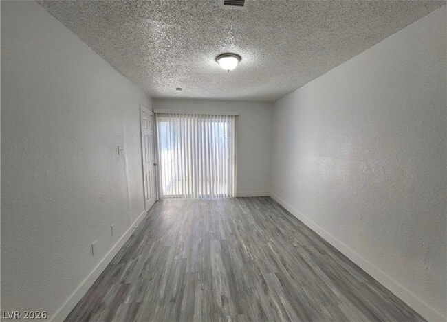 Photo - 740 N 11th St