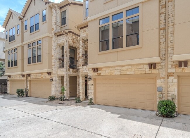 Building Photo - 5213 Eigel St Unit B Rental
