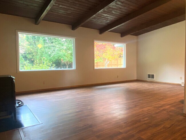 Photo - Beautiful updated 2-bedroom home!