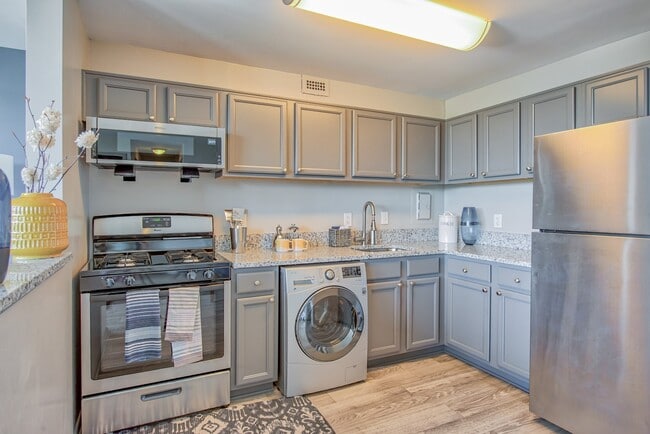 Photo - The Square at 511 Apartments