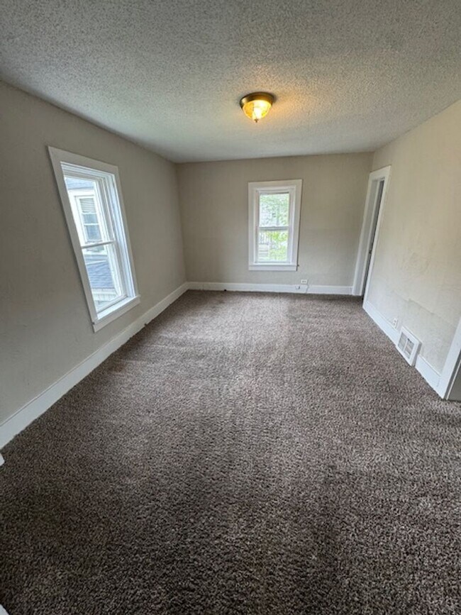 Photo - 633 Runnion Ave Unit 633 Runnion - Upper