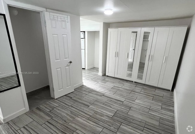 Building Photo - 6782 SW 25th St Unit A Rental