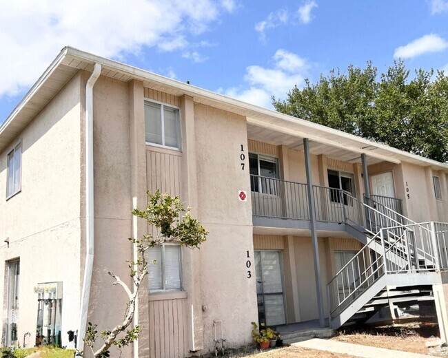 Building Photo - P-105c Unit 105 Cory Lane Rental