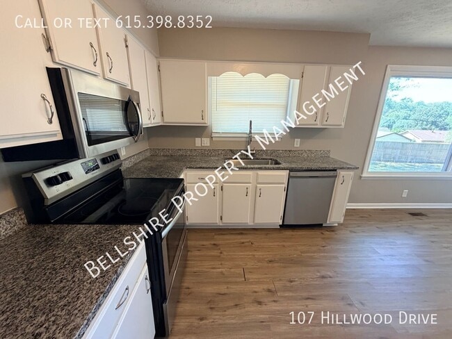 107 Hillwood Dr