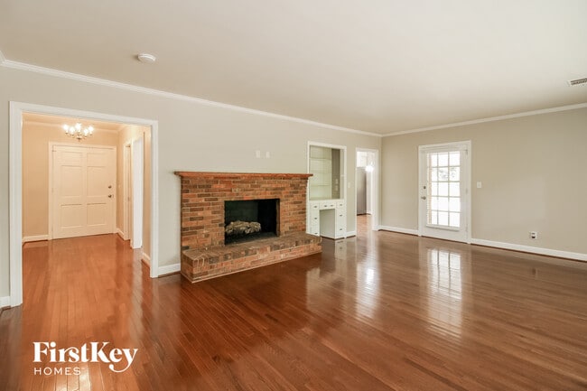 Photo - 401 Idlewild Dr