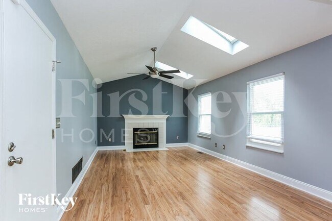Photo - 4405 Hidden St